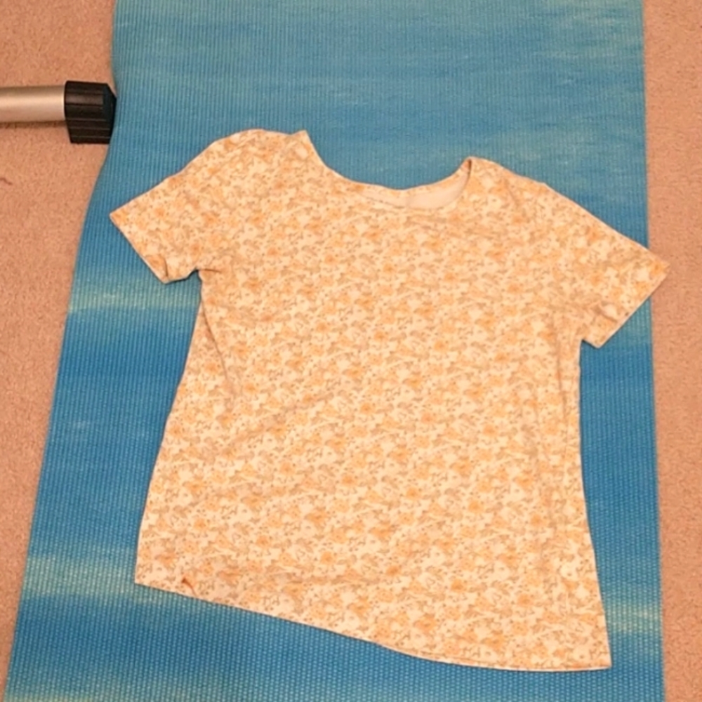 Women's floral top